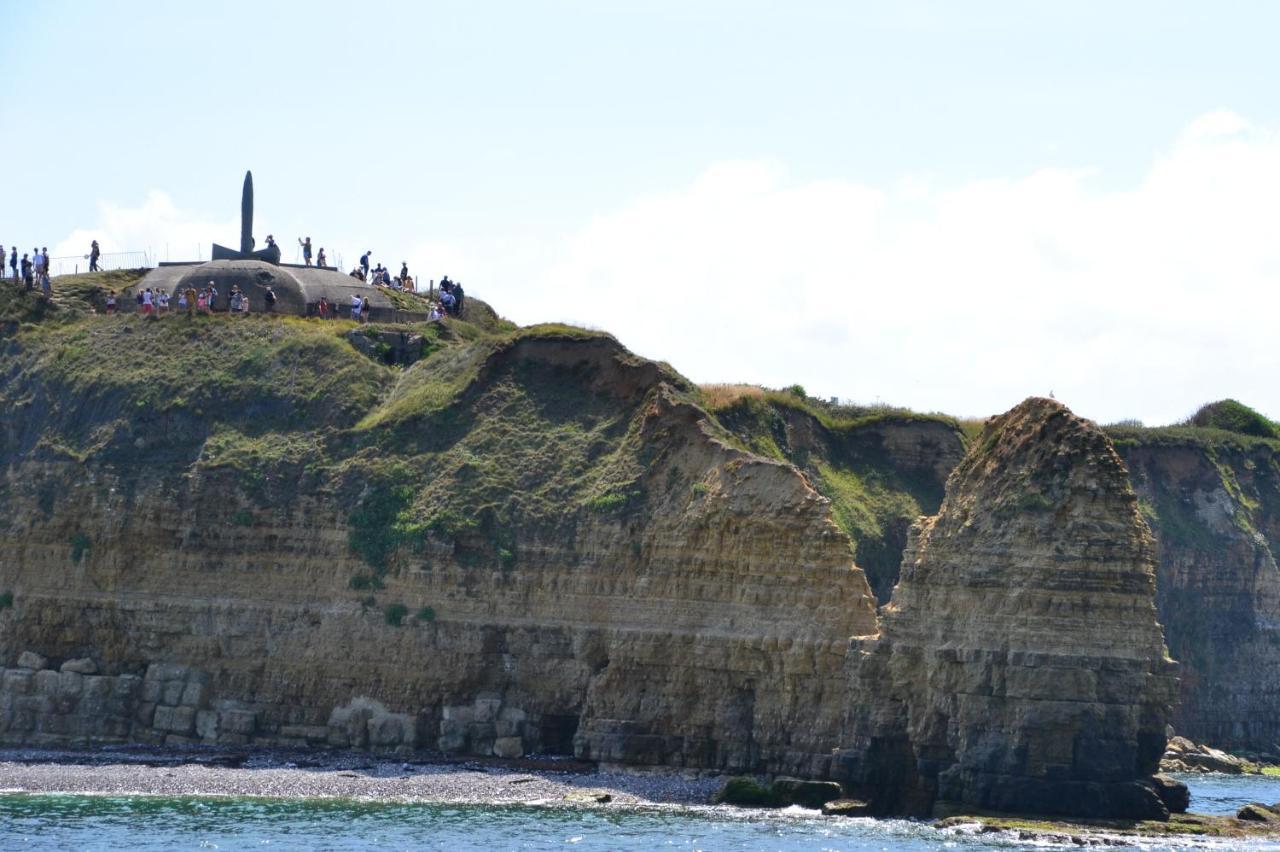 Gite "Au P'Tit Tourois" De Plain-Pied Tout Confort Avec Veranda Proche D'Omaha Beach Et De Bayeux Accueillant Les Animaux Exterior foto