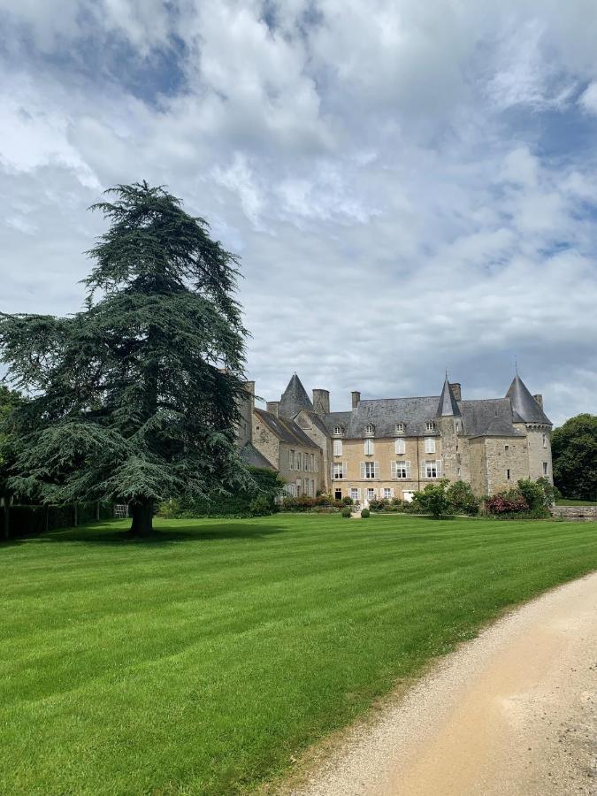 Gite "Au P'Tit Tourois" De Plain-Pied Tout Confort Avec Veranda Proche D'Omaha Beach Et De Bayeux Accueillant Les Animaux Exterior foto